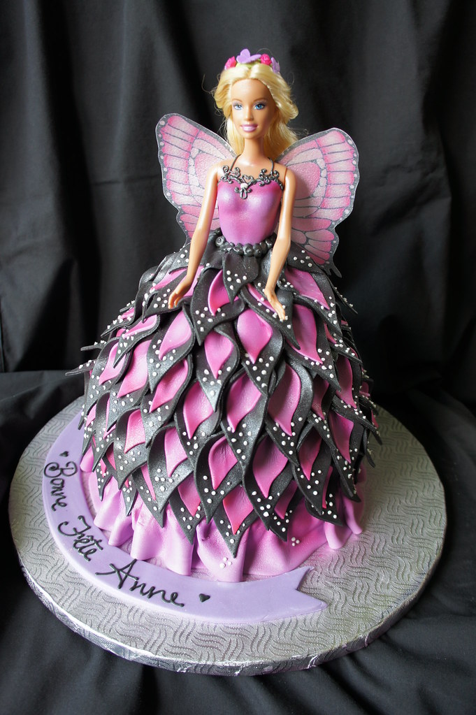 Tiara Cakery: .. Barbie cake .. | Barbie birthday cake, Barbie doll  birthday cake, Barbie doll cakes